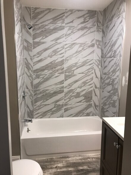 Bathroom 4 - 209 E 80 Terrace