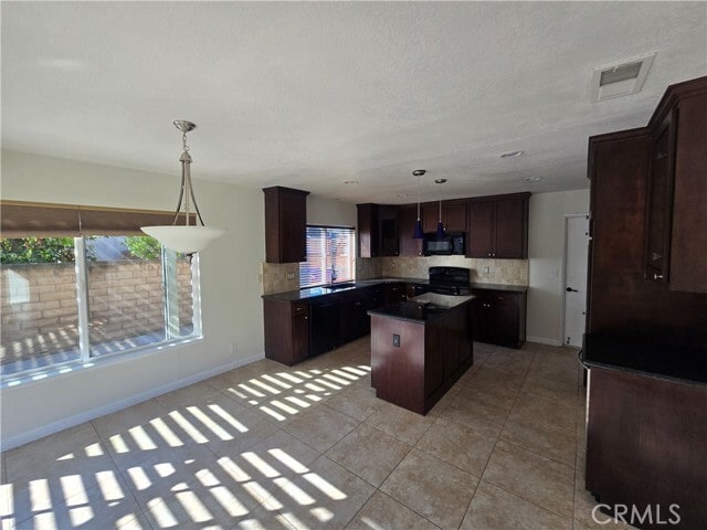 Building Photo - 22622 Rockford Dr