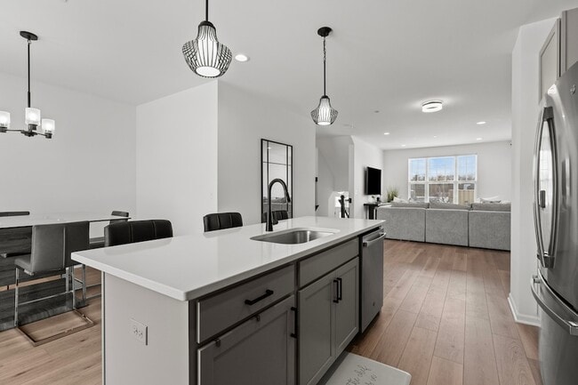 Building Photo - 30W158 Wheeler Cir