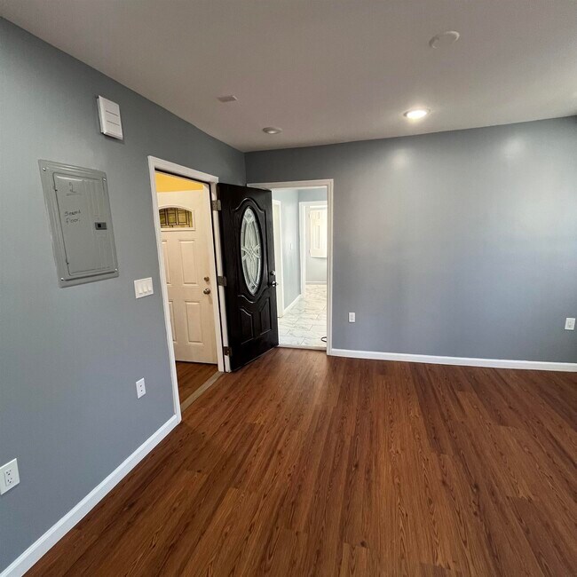 Building Photo - 115 Belmont Ave