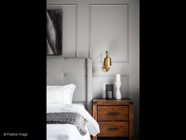 Building Photo - 1143 W Montana St