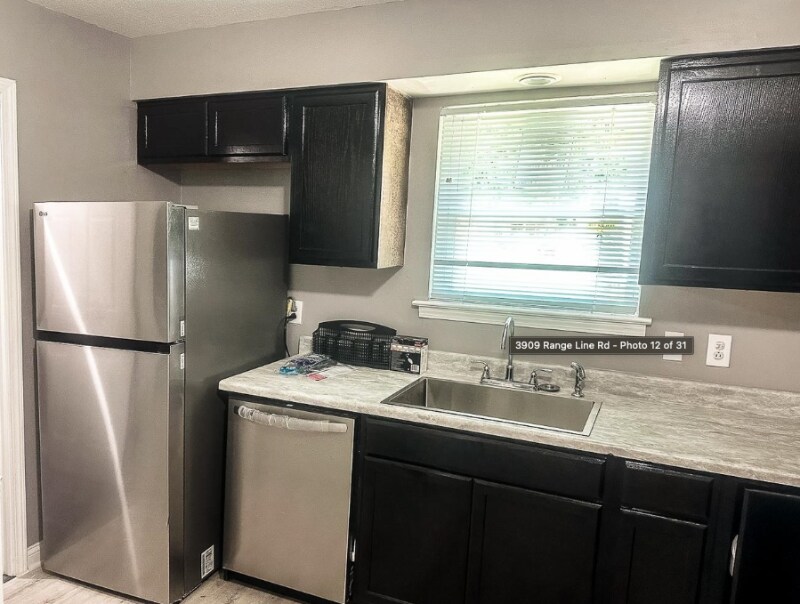 Building Photo - 3909 Range Line Rd