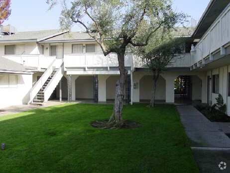 Building Photo - Cornerstone Apartments