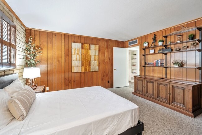 Building Photo - TEMPE GOLF COURSE HOME in SHALIMAR NEIGHBO...