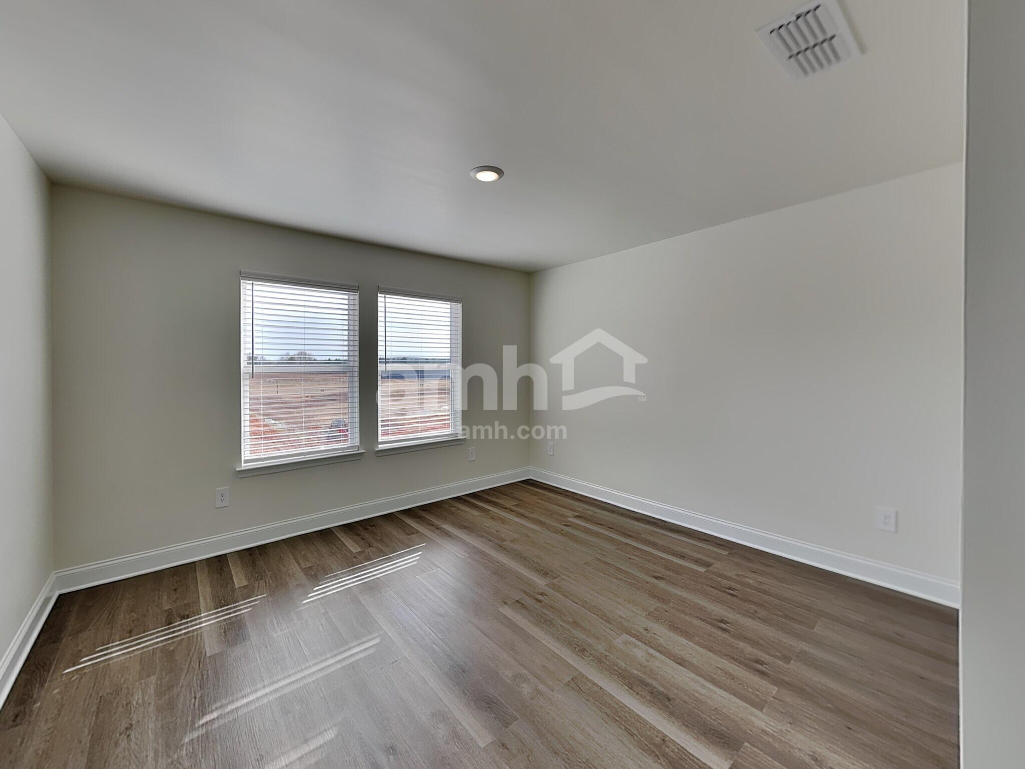 Building Photo - 3286 Emzy Dr