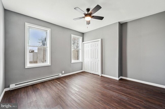 Building Photo - 2534 N Stanley St