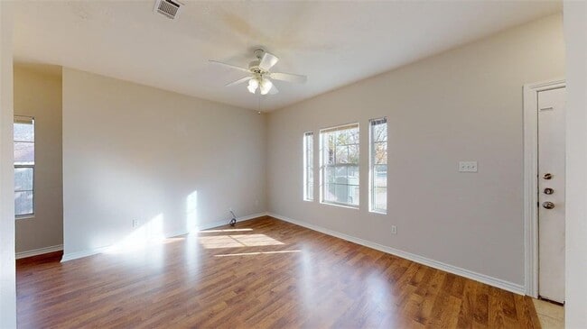 Building Photo - 1502 Maglothin Ct