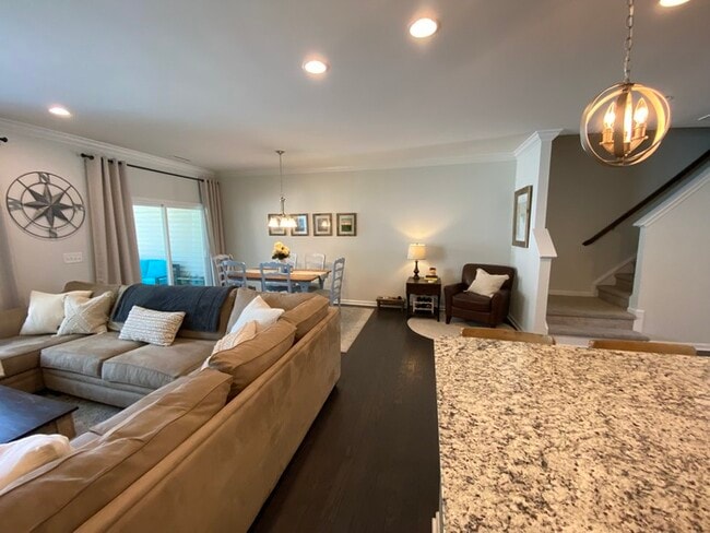 Building Photo - 1422 Southpoint Trl