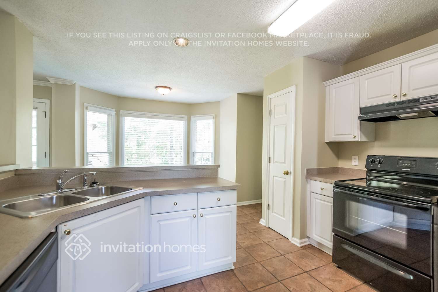 Building Photo - 361 Hunters Creek