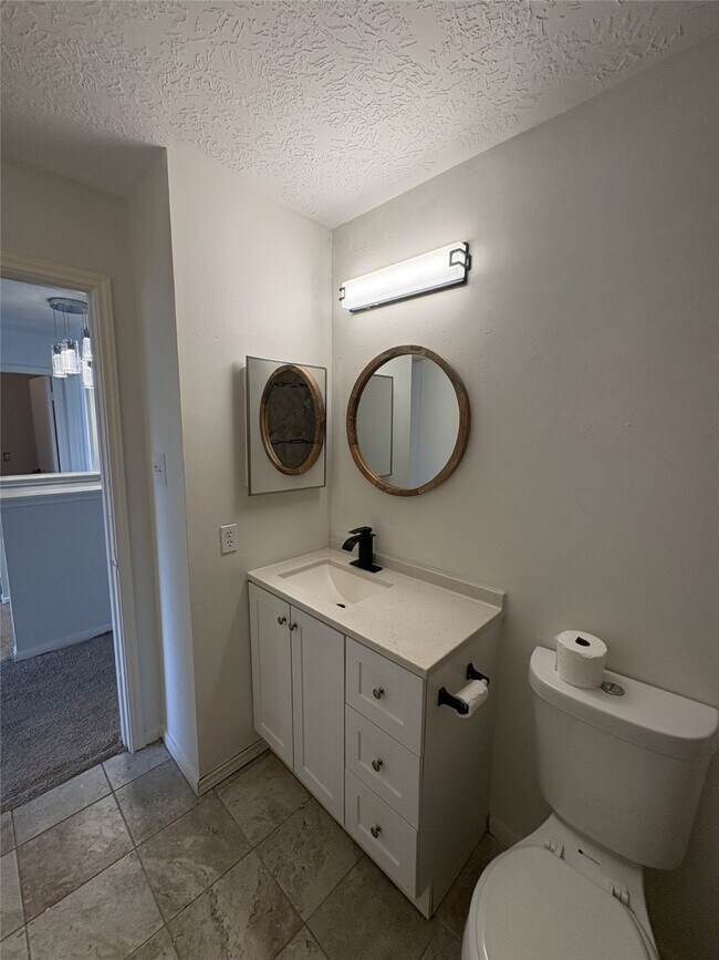 Building Photo - 13714 Firerock Dr