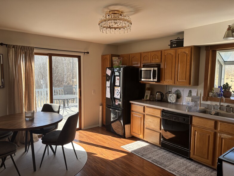 A more modern finish in kitchen - 8231 E Superior St