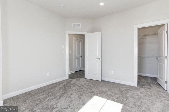 Building Photo - 12923 Sunrise Ridge Aly