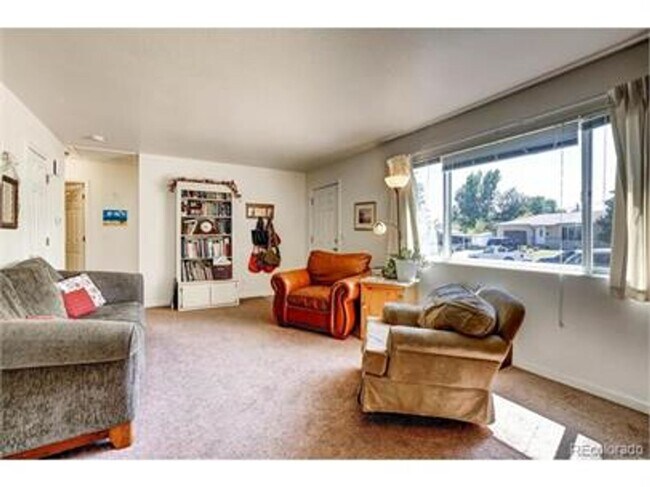 Building Photo - 3111 W 95th Ave