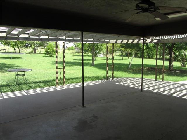 Building Photo - 204 Appaloosa St