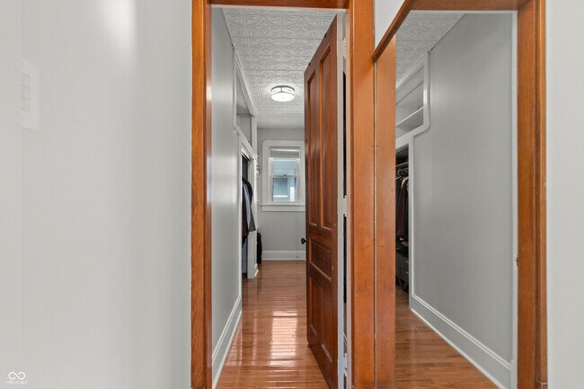 Building Photo - 1401 Marlowe Ave