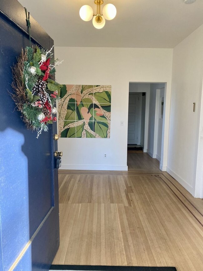 Building Photo - 5728 N Williams Ave