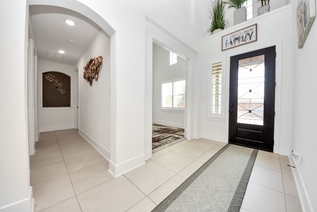 Building Photo - 26514 Star Blossom Ln