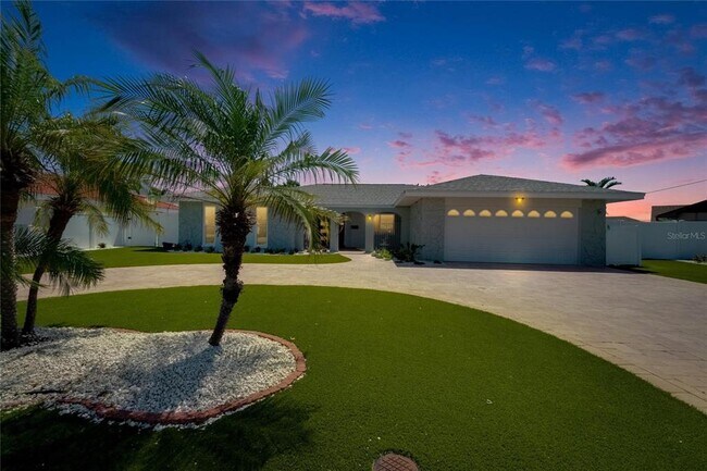 Primary Photo - 1492 Sea Gull Dr S