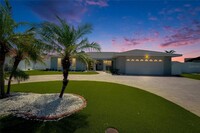 Building Photo - 1492 Sea Gull Dr S