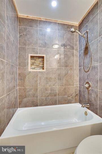 Building Photo - 2601 Seskey Glen Ct