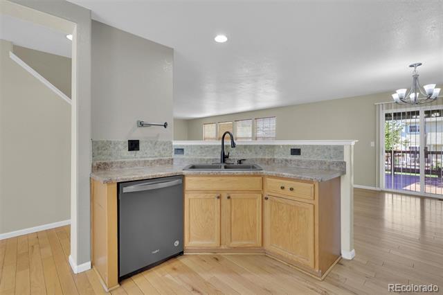 Building Photo - 16245 E Phillips Dr