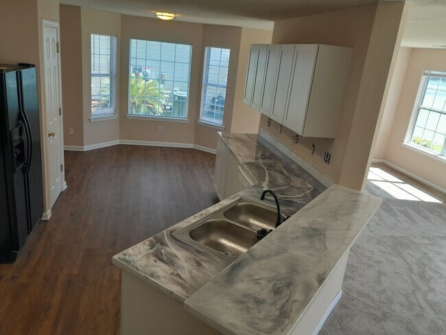 Building Photo - 116 Stoney Crossing