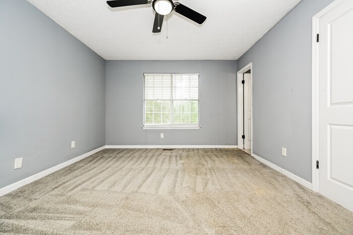 Building Photo - 7275 Indian Hill Trail