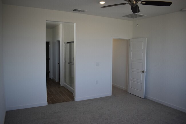 Building Photo - 1184 Atlantica Dr S
