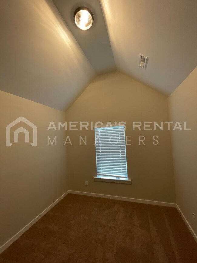 Building Photo - Home for Rent in Cullman, AL!!! Available to View Now!!!