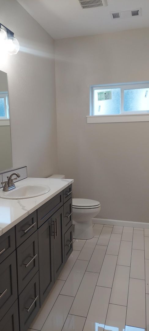 Building Photo - COMING SOON.... Newer 3 bedroom, 2.5 bath townhome!