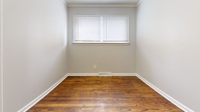 Building Photo - 2111 Otis Ave