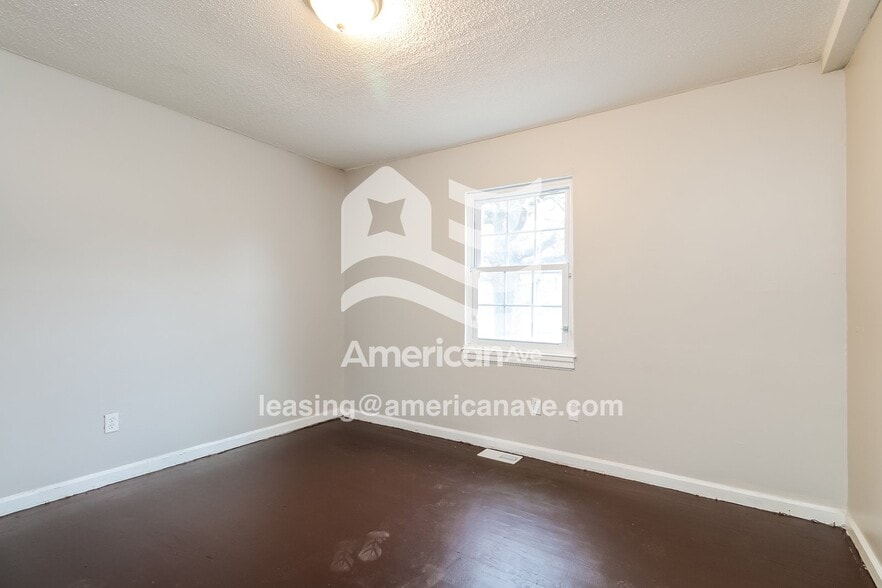 Building Photo - 1205 Widgean Dr