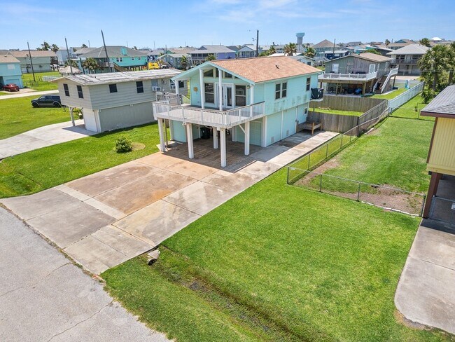Building Photo - 4014 Kent Dr
