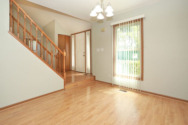 Building Photo - 125 Bright Ridge Dr