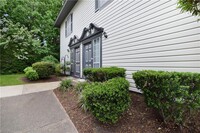 Building Photo - 240 Ferdinand Cir
