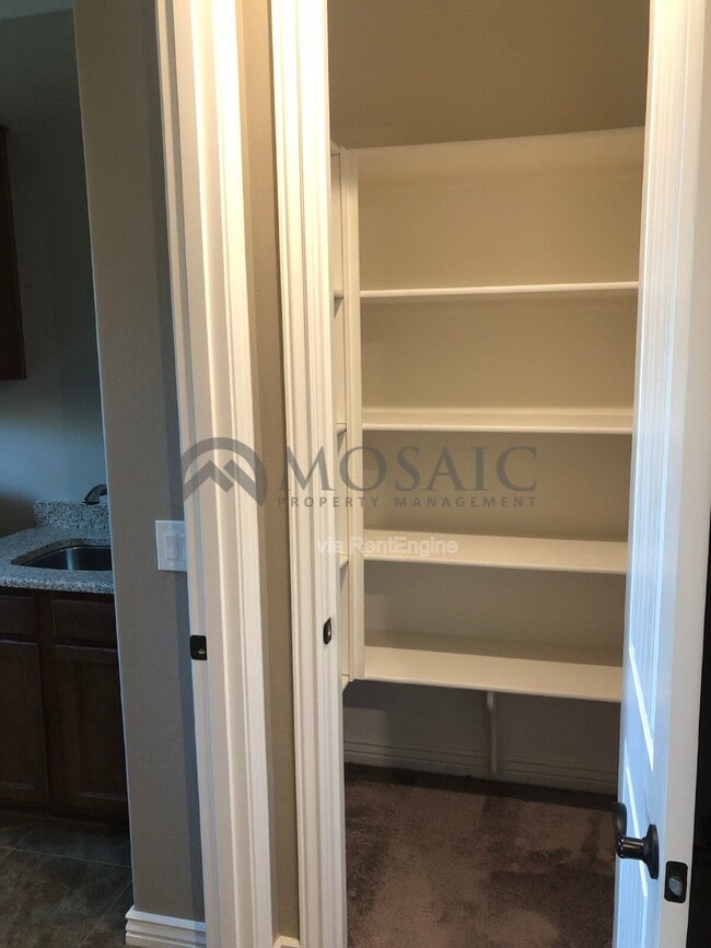 Building Photo - 3717 E Galveston St