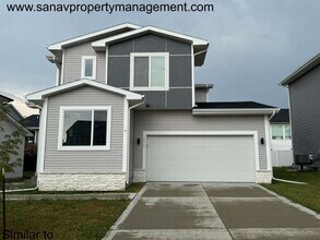 Building Photo - Modern 3-Bedroom, 2.5-Bath Home in Prime N...
