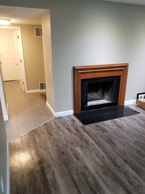 Building Photo - 6732 Worth Ave