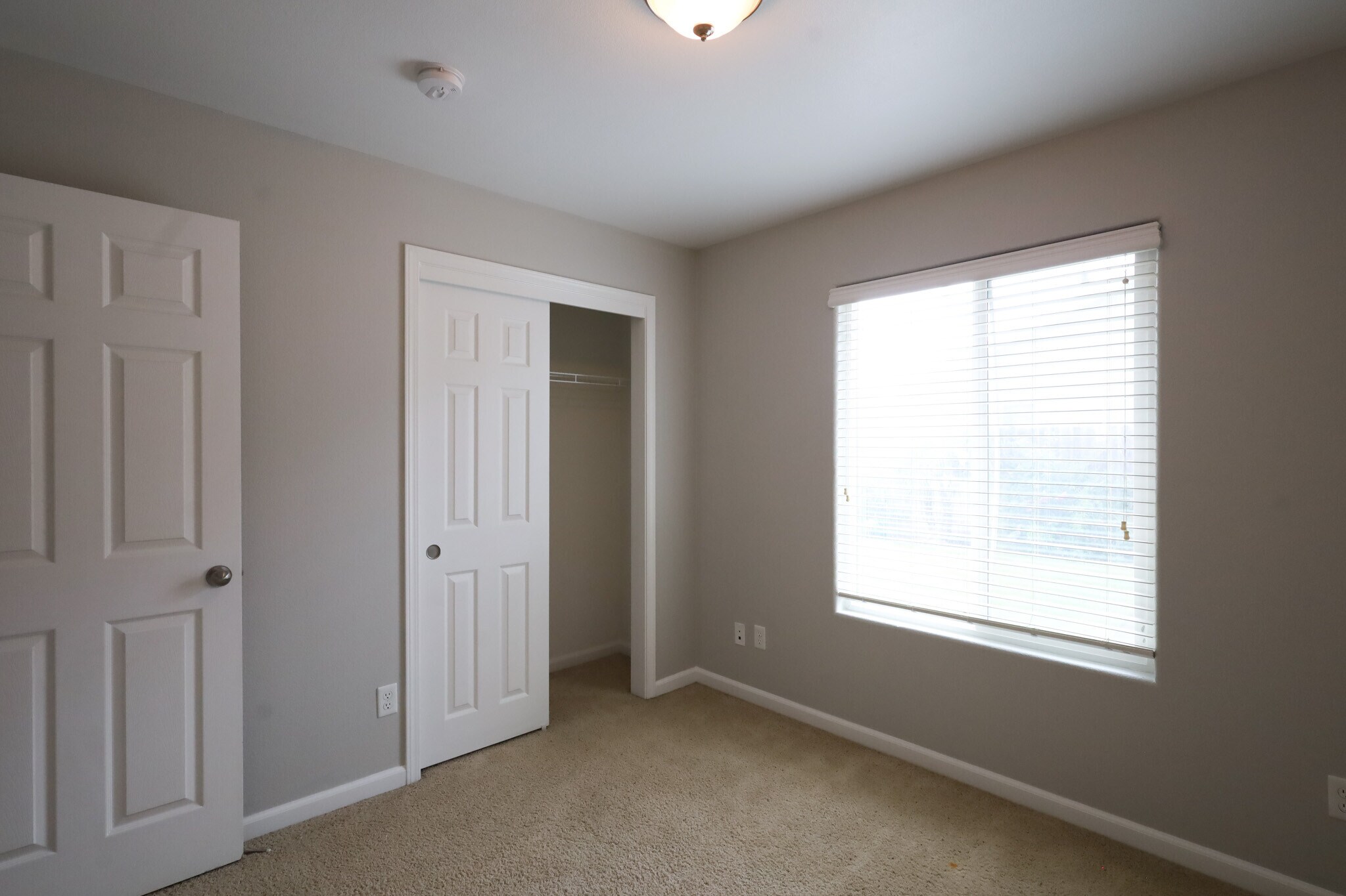 Building Photo - 6673 E El Monte Way