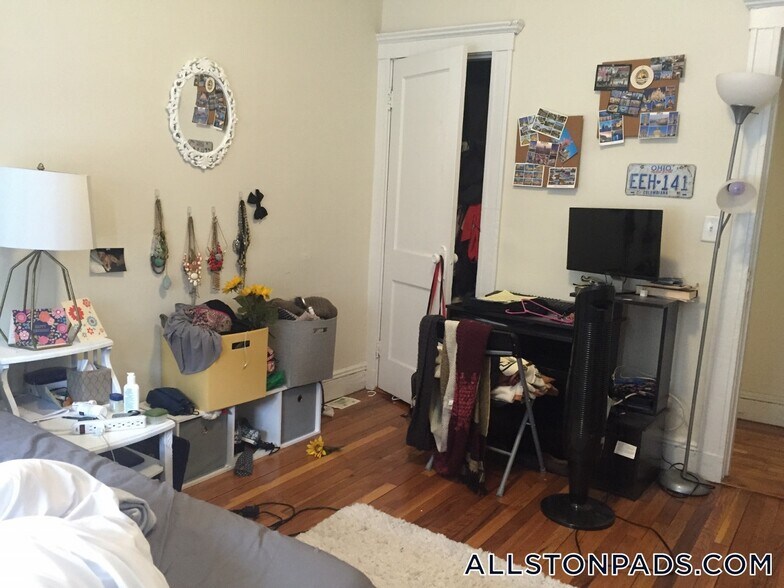 Building Photo - 109 Brainerd Rd