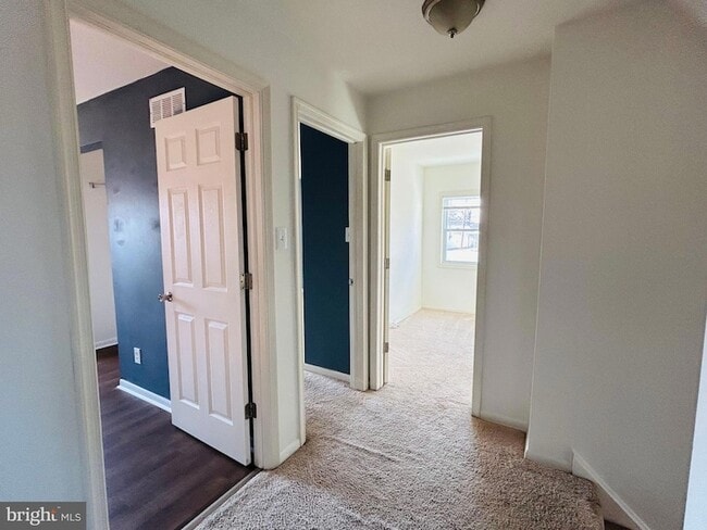 Building Photo - 7 Elk Ln