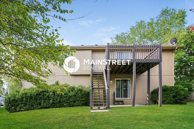 Building Photo - 3 Bedroom Pet-Friendly Home in Pleasant Hill, MO with Main Street Renewal