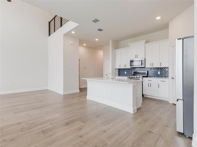 Building Photo - 1506 Lake District Dr