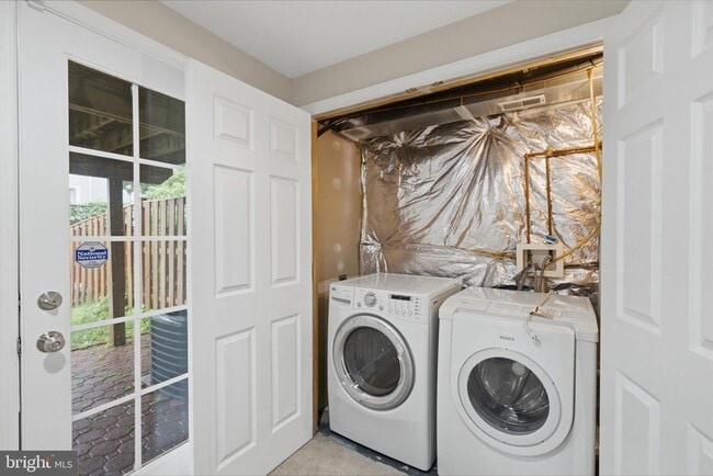 Building Photo - 45570 Trestle Terrace