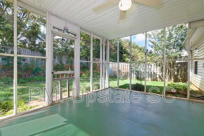 Building Photo - 846 W Emerald Springs Dr