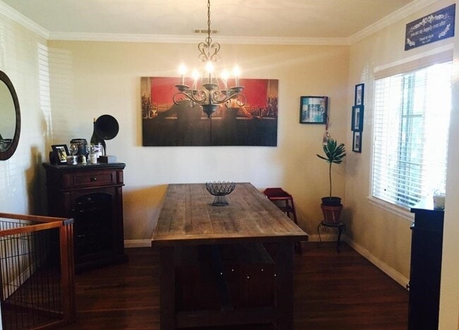 Building Photo - 3817 Cherry Ave