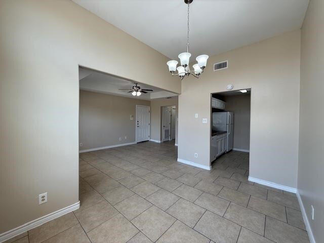 Building Photo - 2720 Camelot Dr