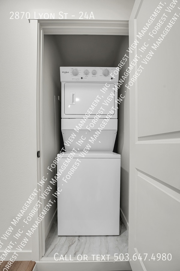 Building Photo - 2870 Lyon St