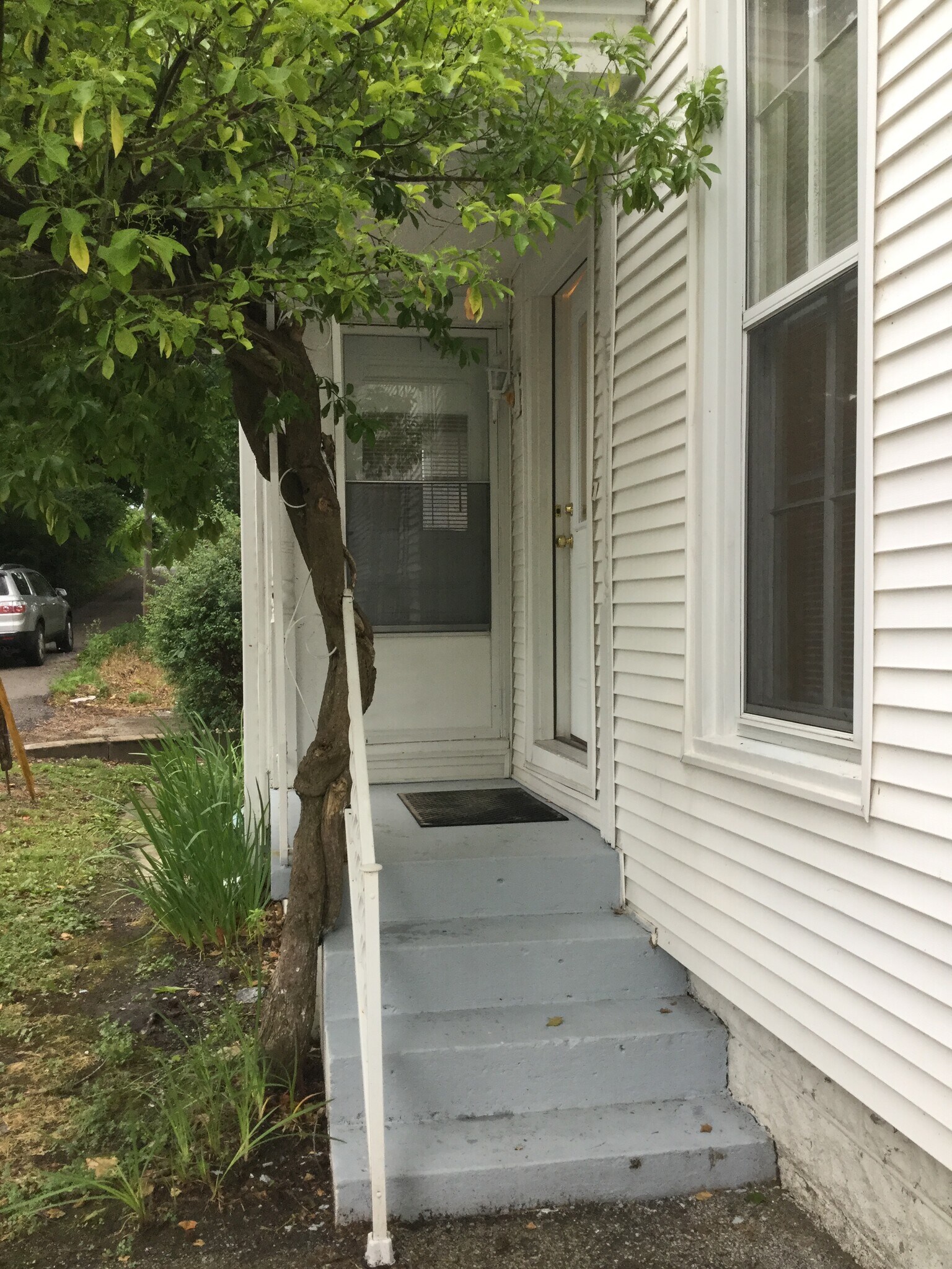 Building Photo - 1215 Liberty St