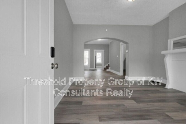 Building Photo - 67-69-69 S Terrace Ave